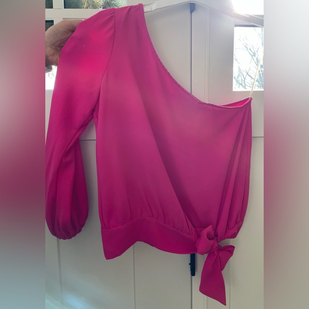 Trina Turk large Barbie pink fuchsia one shoulder top blouse bishop sleeve